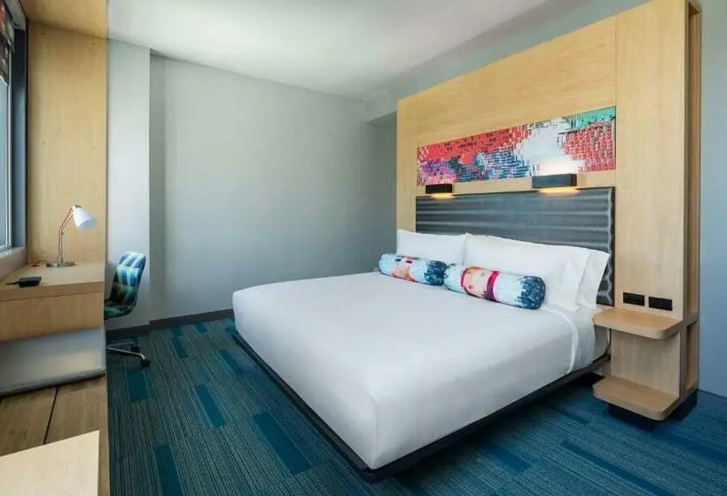 キングサイズベッドのスタンダードルーム, Aloft Miami Aventura