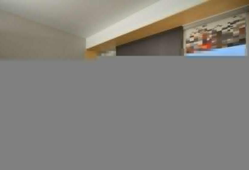 חדר סטנדרט מותאם לאדם עם מוגבלויות, Aloft Miami Aventura