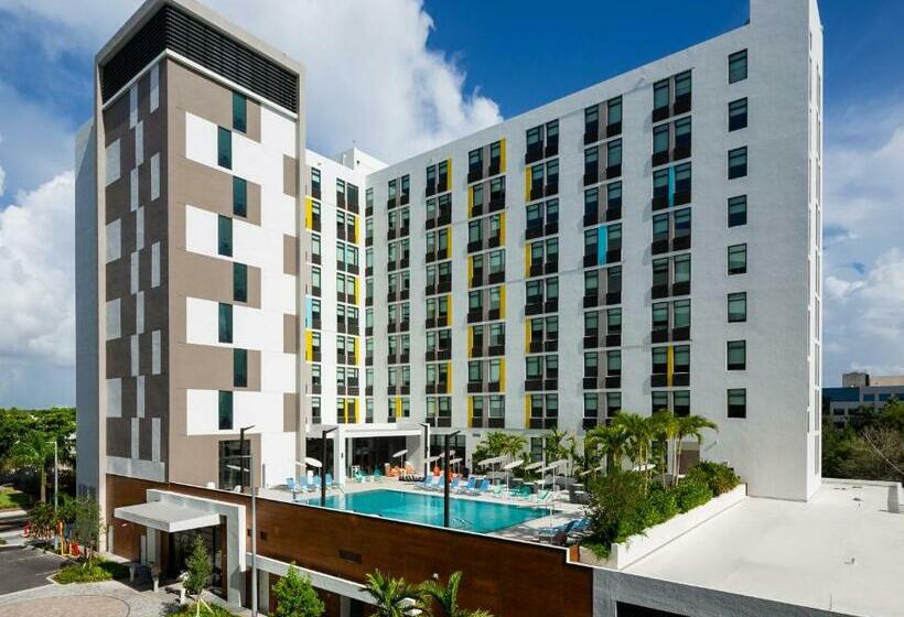 חדר סטנדרט, מיטת קינג, מותאם לאדם עם מוגבלויות, Aloft Miami Aventura