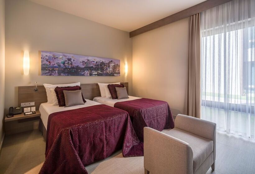 Family Suite, Concorde Luxury Resort & Casino