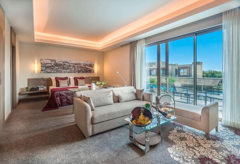 Люкс Семейный 2 Спальни, Concorde Luxury Resort & Casino