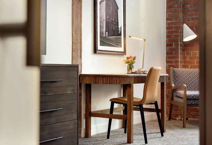 标准间, Hilton Garden Inn Cincinnati Midtown