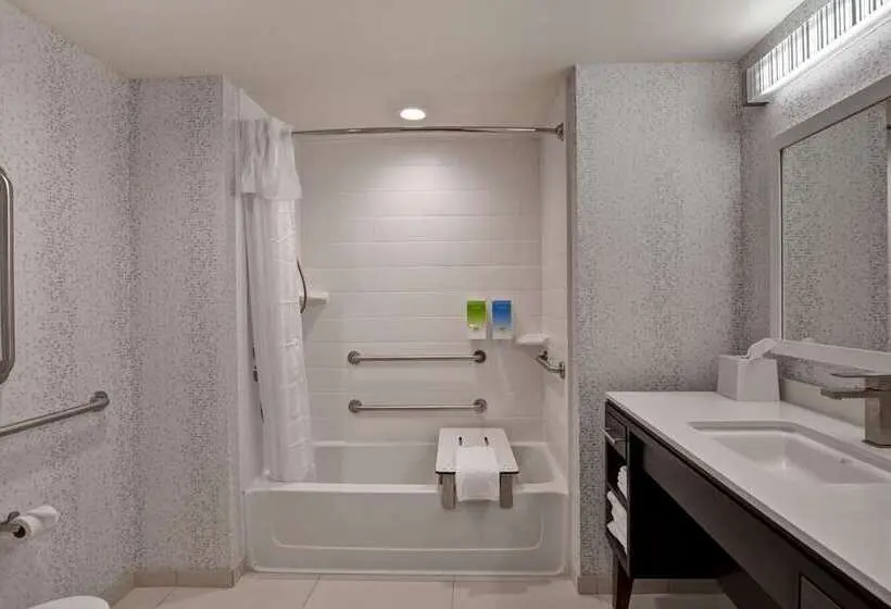 スタンダードスタジオ, Home2 Suites By Hilton Hot Springs