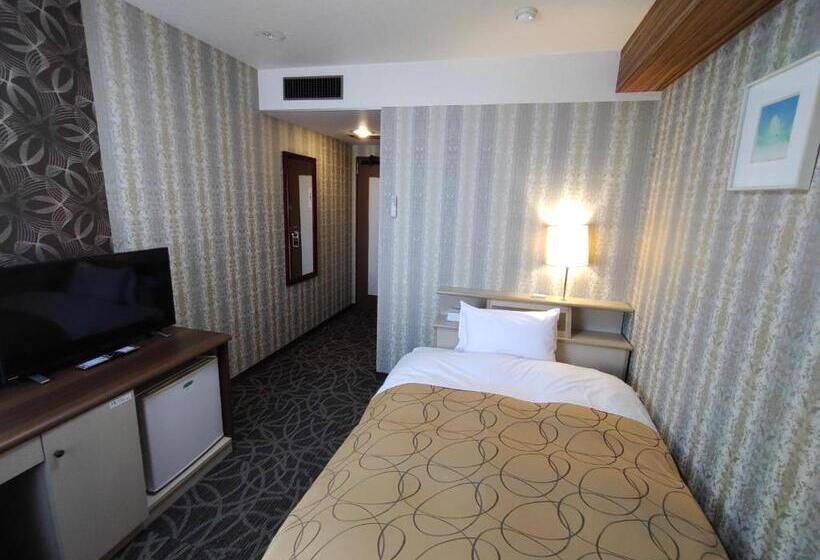 غرفة قياسية فردية, Kitami Towa