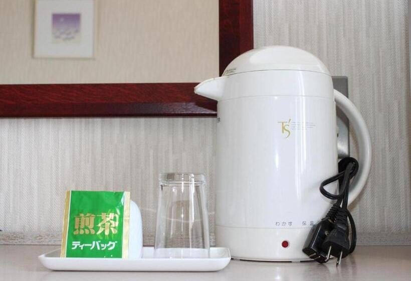 غرفة إقتصادية, Kitami Towa