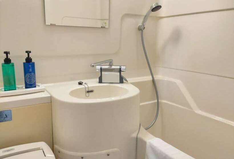 غرفة قياسية, Kitami Towa