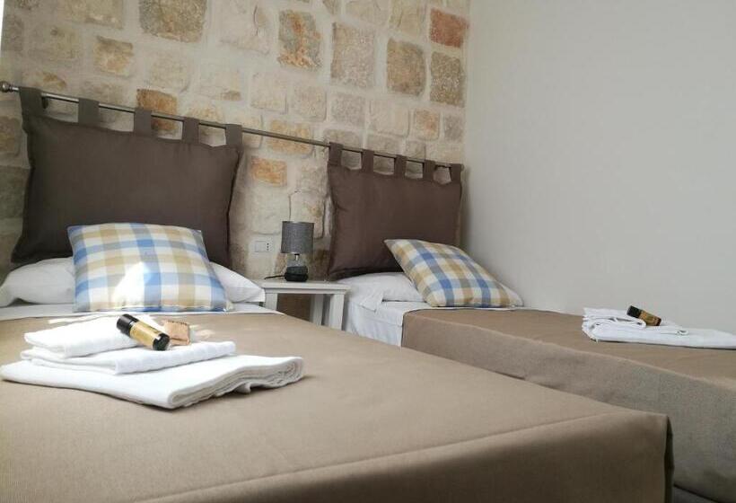 דירת שני חדרים, Residence La Corvetta