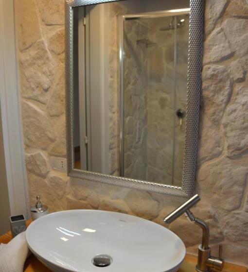 דירת שני חדרים, Residence La Corvetta