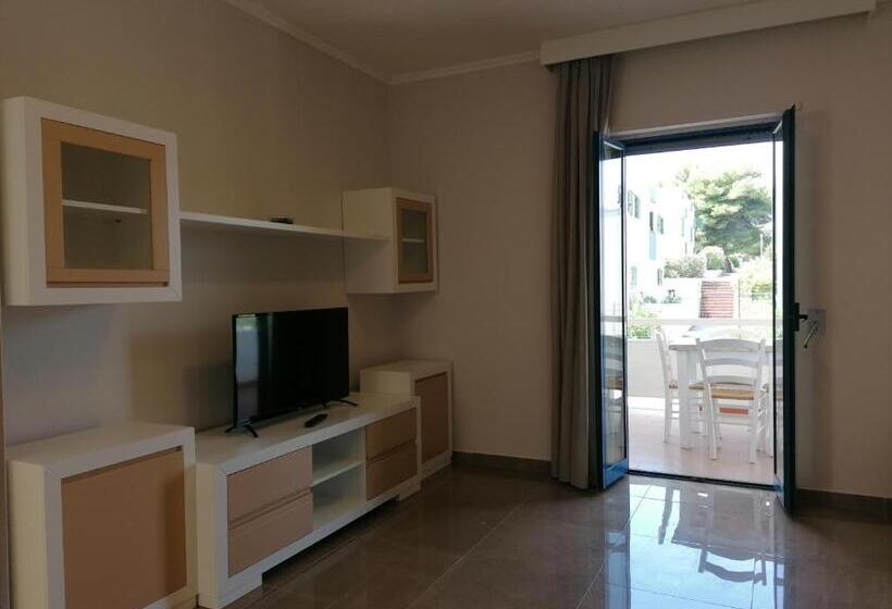 Апартаменты 2 Спальни, Residence La Corvetta