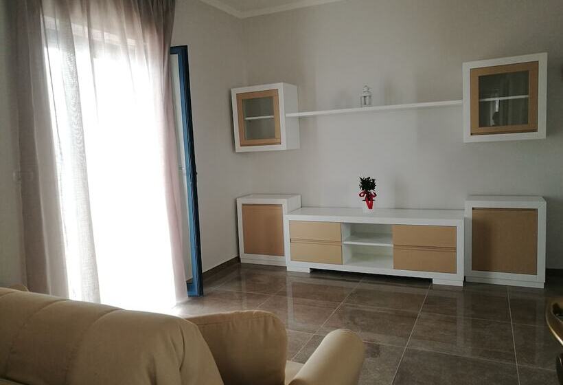 דירת שני חדרים, Residence La Corvetta