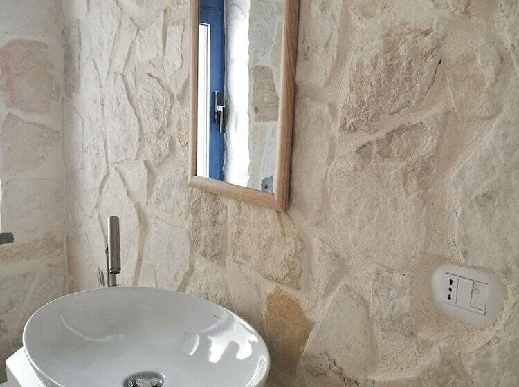 דירת שני חדרים, Residence La Corvetta