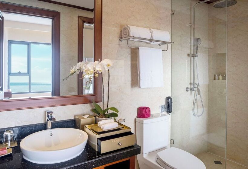 اتاق خانوادگی با چشمانداز دریا, Dlg Hotel Danang