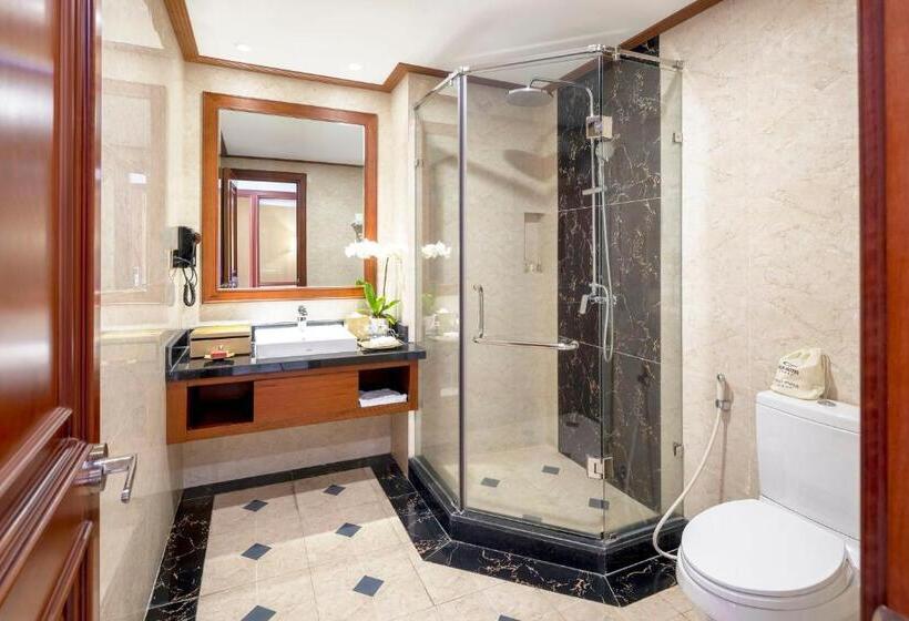 اتاق خانوادگی با چشمانداز دریا, Dlg Hotel Danang