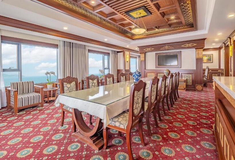 سوئیت پرزیدنت, Dlg Hotel Danang