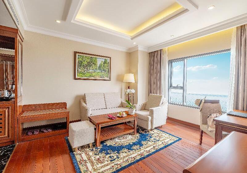 سوییت جونیور با چشمانداز دریا, Dlg Hotel Danang