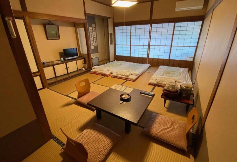 浴室共有スタンダード４人用ルーム, Ryokan Tanakaya