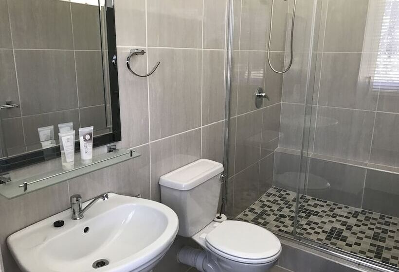 Номер Deluxe, The Rest Guest House