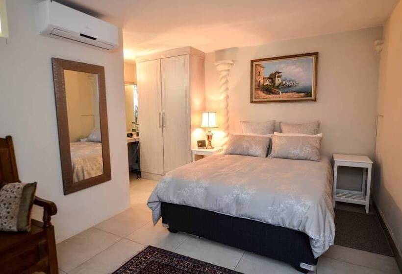 Номер Deluxe, The Rest Guest House