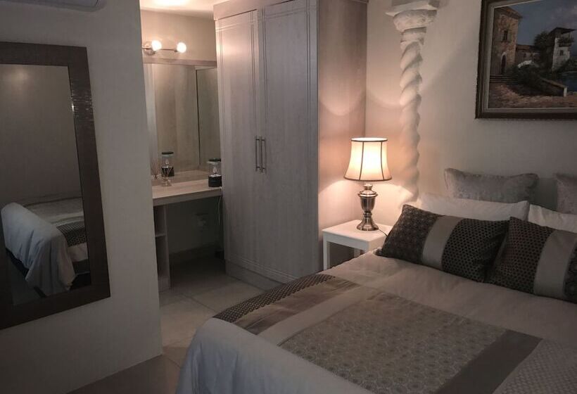 Номер Deluxe, The Rest Guest House