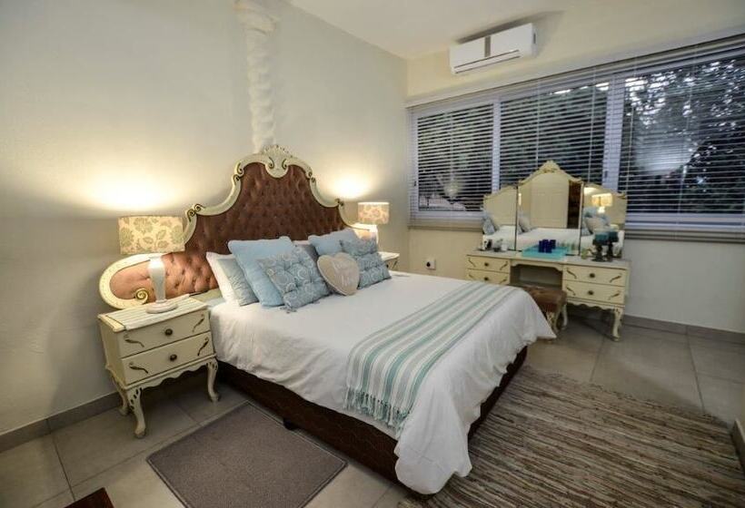 Номер Deluxe, The Rest Guest House