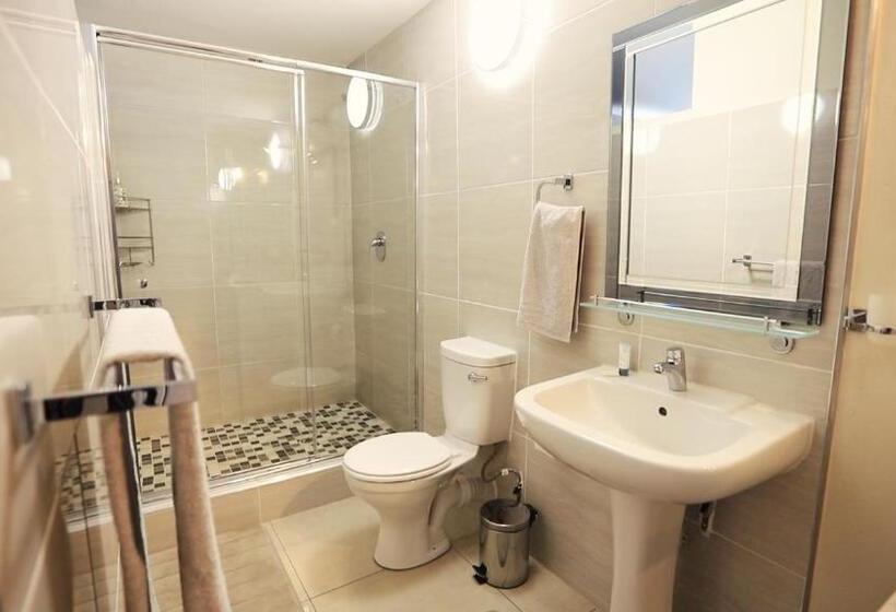 Семейный Номер, The Rest Guest House