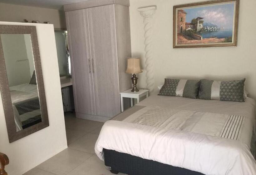 Семейный Номер, The Rest Guest House