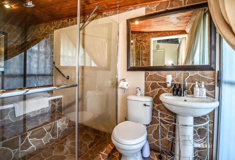 Номер Deluxe, The Rest Guest House