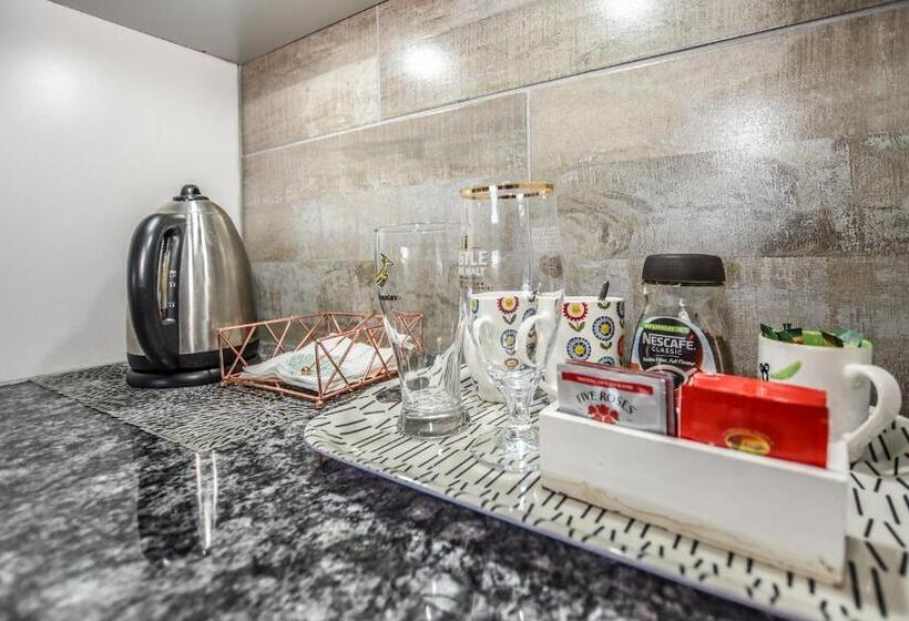 Номер Deluxe, The Rest Guest House