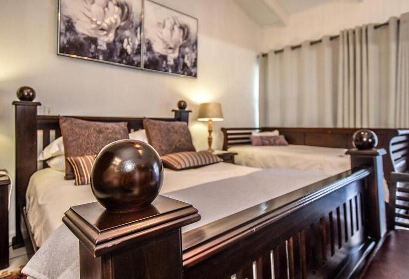 패밀리 룸, The Rest Guest House