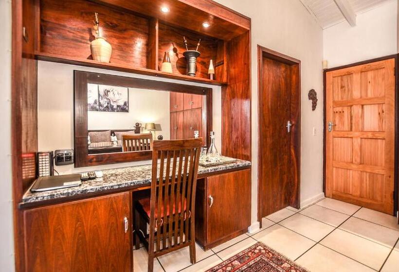 Семейный Номер, The Rest Guest House