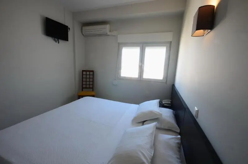 スタンダードシングルルーム, Guest House Boliqueime