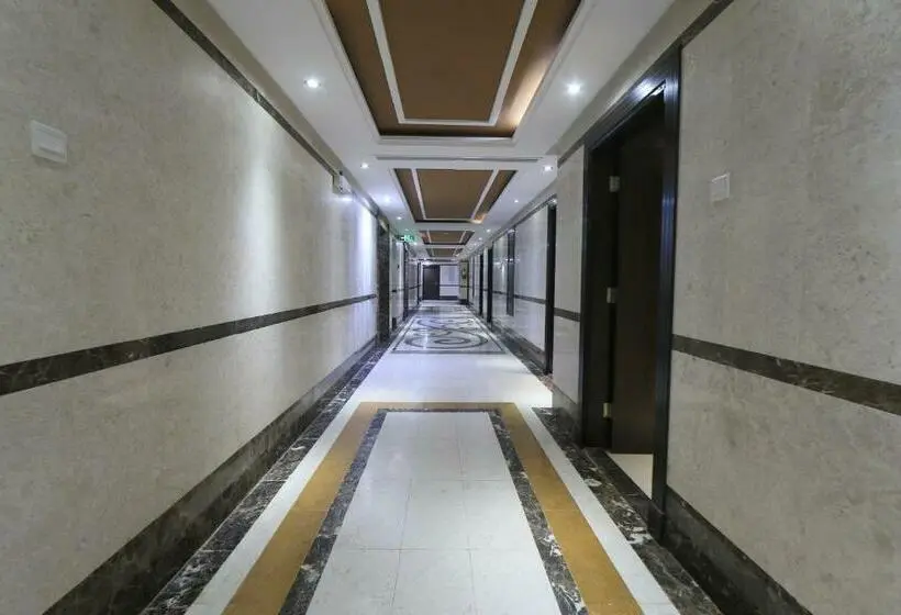 اتاق استاندارد سه نفره, Snood Alazama