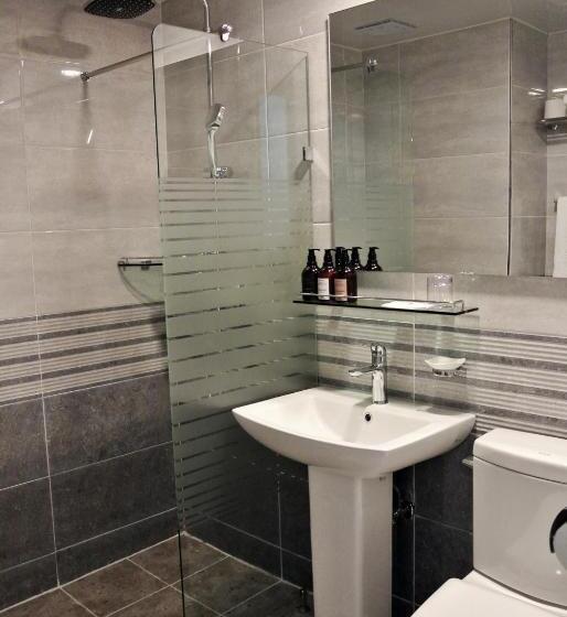 标准三人间, Jeju Noblesse