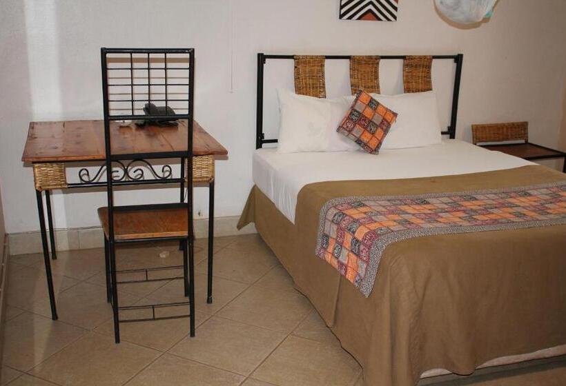 اتاق استاندارد یک نفره, Kings Hospitality Centre