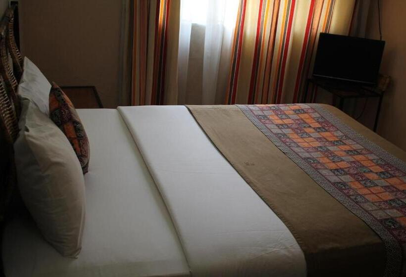 اتاق سوپریور, Kings Hospitality Centre