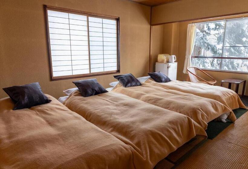 Quarto Quádruplo Estandar, Kogakuro