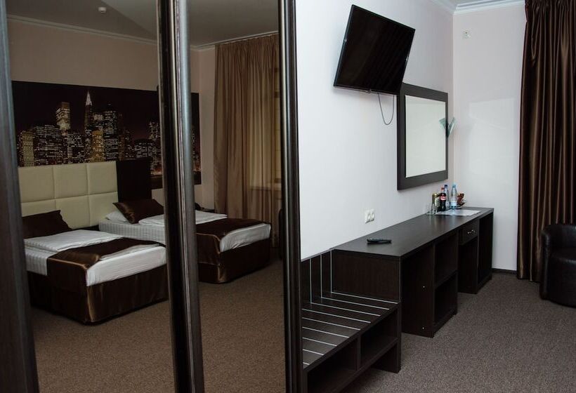 标准间, Marton Gordeevsky