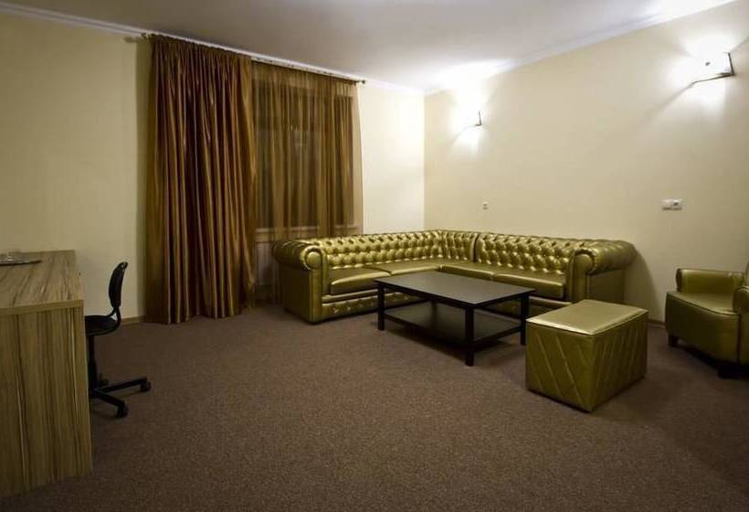 جناح, Marton Gordeevsky