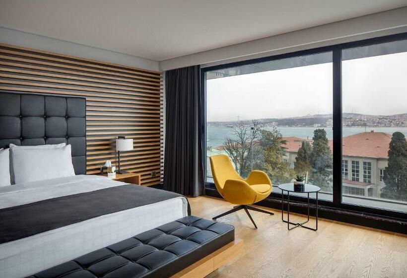 سوئیت جونیور با چشم‌انداز, Metropolitan Hotels Bosphorus   Special Category