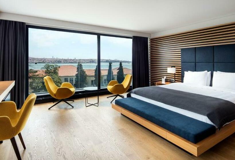 سوئیت جونیور با چشم‌انداز, Metropolitan Hotels Bosphorus   Special Category