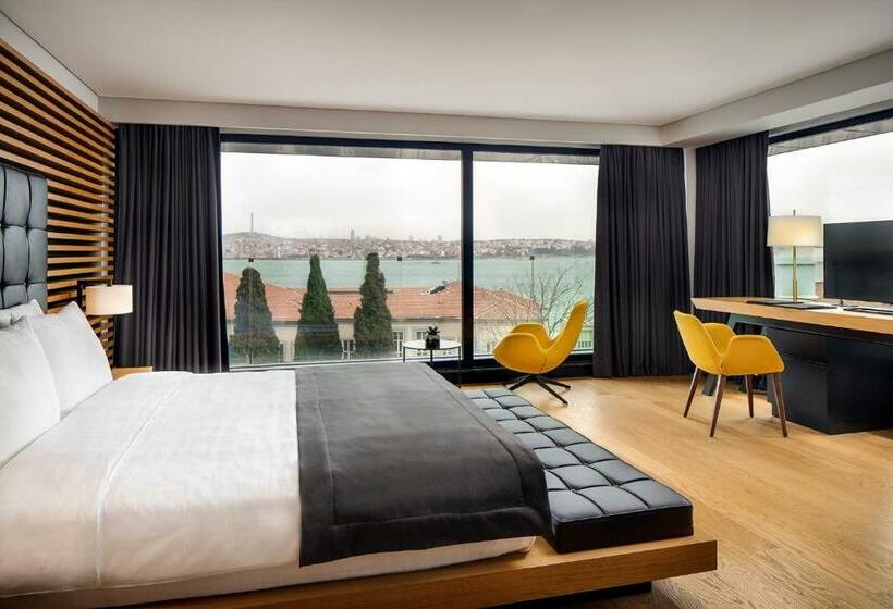 سوئیت جونیور با چشم‌انداز, Metropolitan Hotels Bosphorus   Special Category