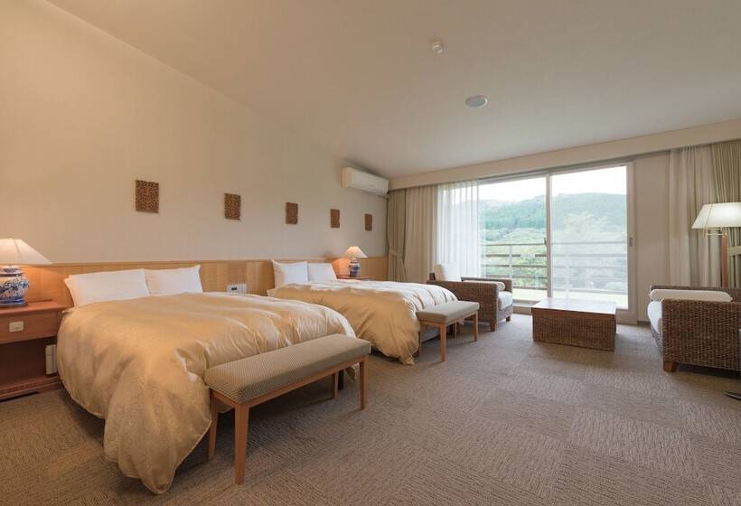 Полулюкс, Mineyama Kogen Hotel Relaxia