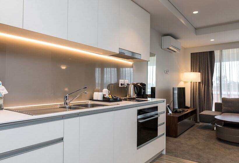 استودیوی لوکس, The Branksome Hotel & Residences