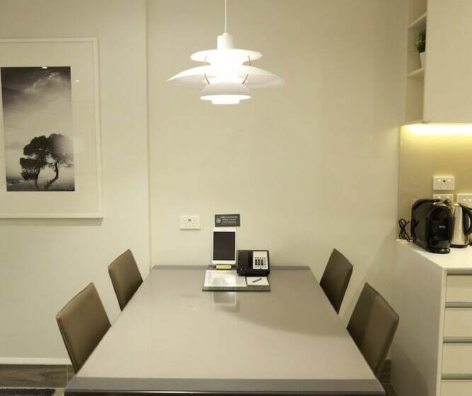 스탠다드 스튜디오 (전망), The Branksome Hotel & Residences