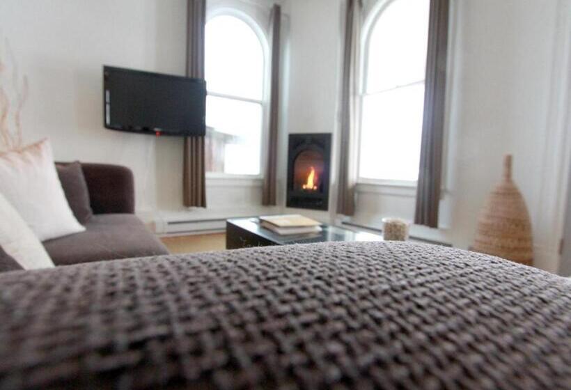 شقة ديلوكس غرفة واحدة, The Haus On Mirror Lake