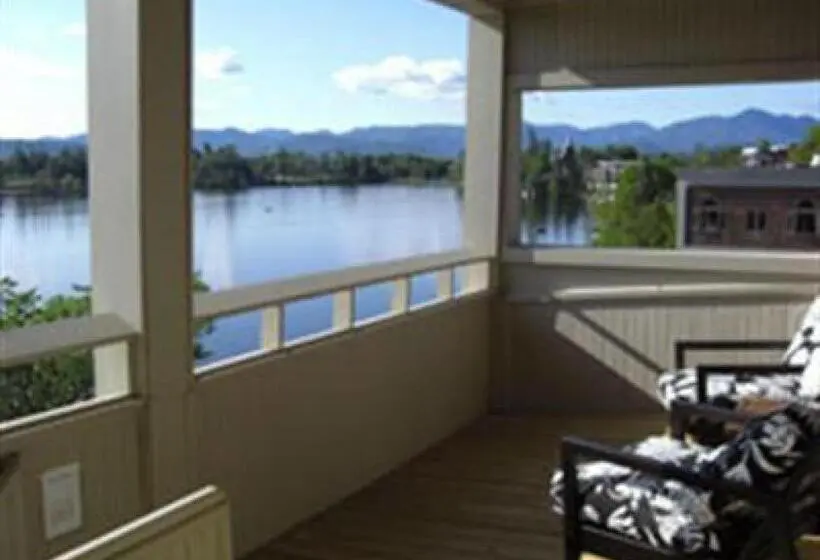 １ベッドルームのスーペリアアパートメント, The Haus On Mirror Lake