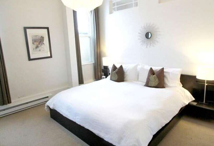 شقة ديلوكس غرفة واحدة, The Haus On Mirror Lake