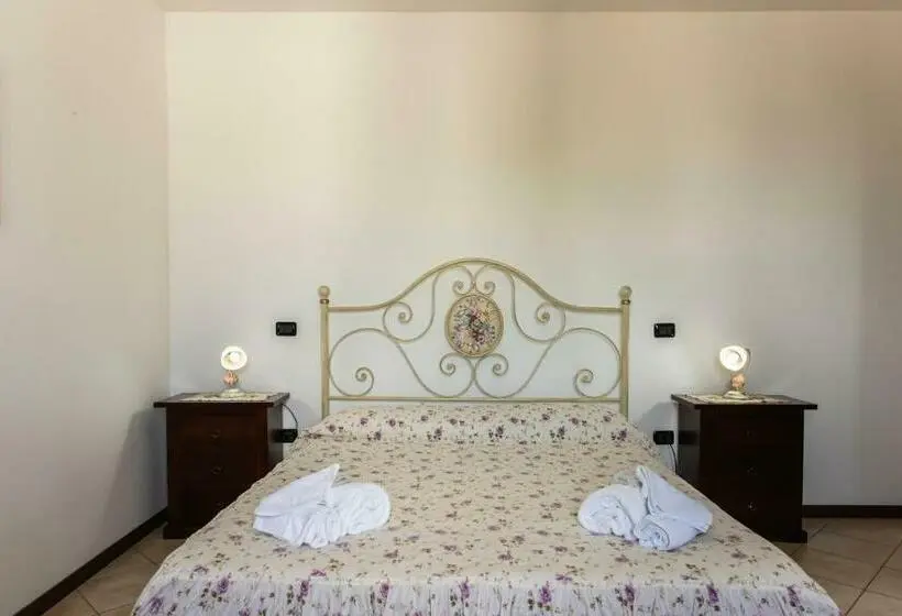 Huoneisto 2 Makuuhuonetta, Agriturismo Stovali Da Lustrinu