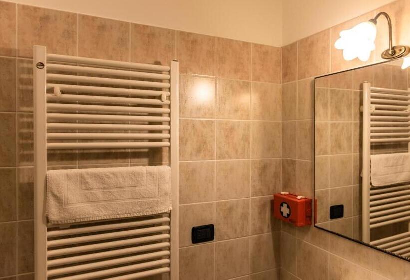 ファミリールーム, Agriturismo Stovali Da Lustrinu