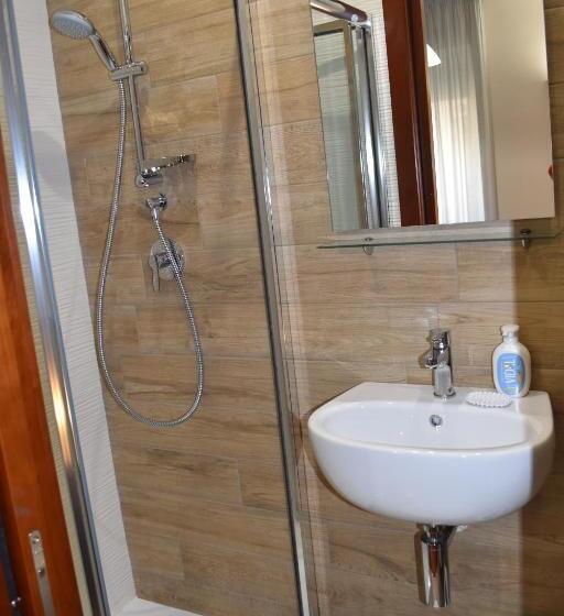 اتاق استاندارد سه نفره, B&b Studio 162